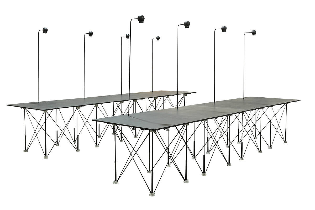 Ausstellungstisch / Packtisch / mobil einsetzbar / klappbar / schwarz / inkl. LED-Beleuchtung / inkl. Transportbox