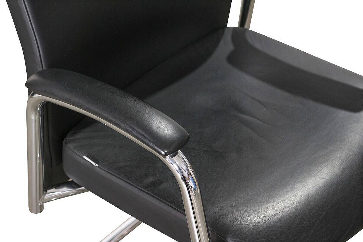 Freischwinger / Interstuhl 'Ataros' / Leder schwarz
