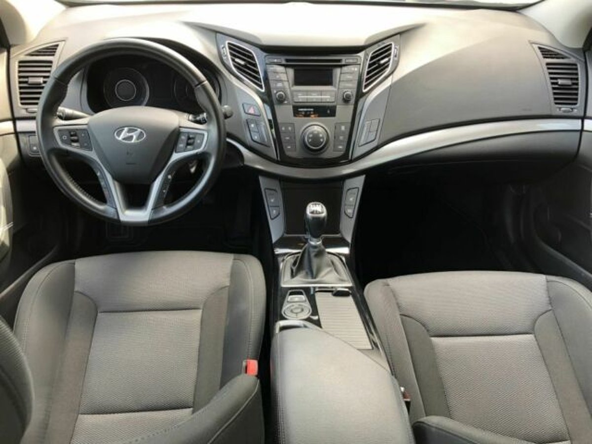 Hyundai i40 Kombi blue 1.6 Classic