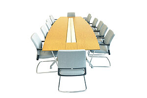 Konferenztisch / Steelcase '4.8 four point eight' / Amerikanisch Nussbaum / 480 x 150 cm