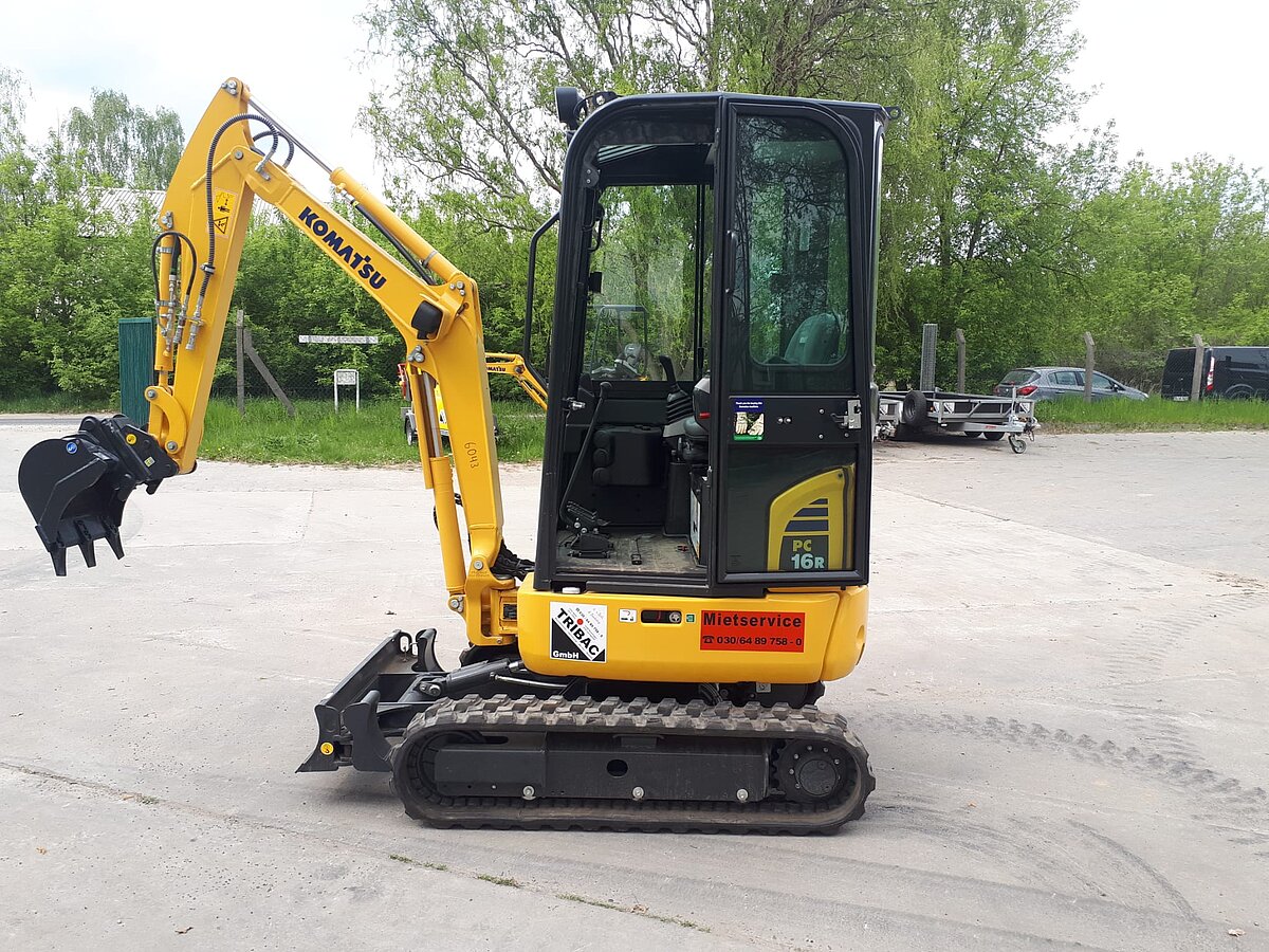 Komatsu, PC16R-3HS K
