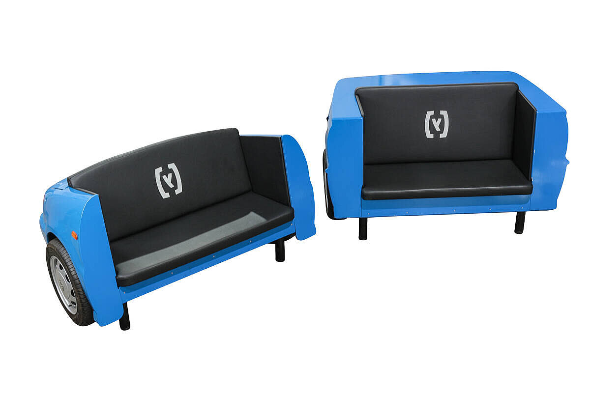 2-tlg. Sitzgruppe 'VW POLO' / blau - NP 9500 EUR