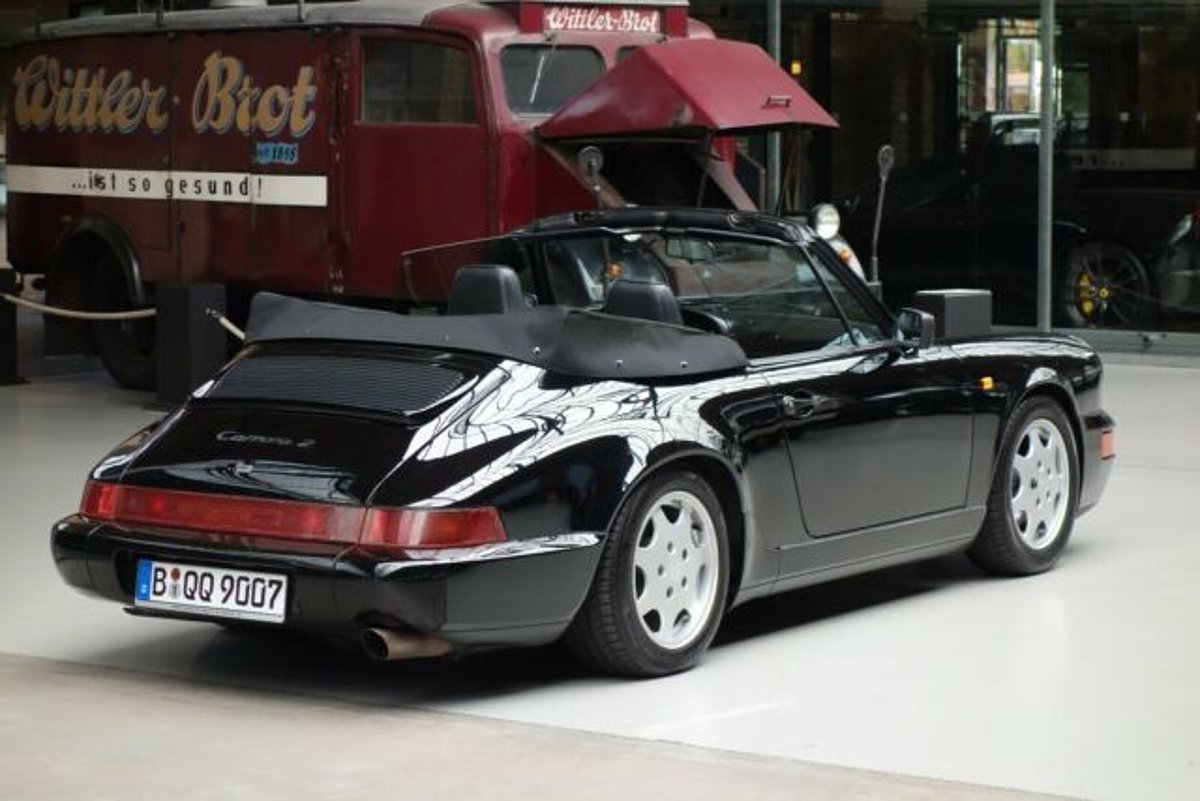 Porsche 964 C2