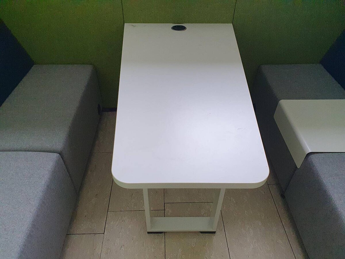 Neuwertig / 'JAZZ SILENT BOX' / Raum-in-Raum-System / Besprechungsinsel / Neupreis 5200 EUR