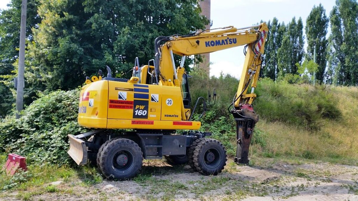 Komatsu, PW160-10