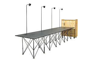 Ausstellungstisch / Packtisch / mobil einsetzbar / klappbar / schwarz / inkl. LED-Beleuchtung / inkl. Transportbox