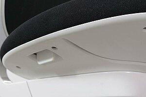 Kassenstuhl / Arbeitsstuhl / Steelcase 'Cobi Stool Counterstuhl' / Netzrücken / schwarz / NP 1029 €