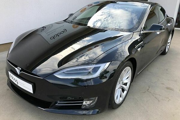Tesla Model S 90D Allradantrieb