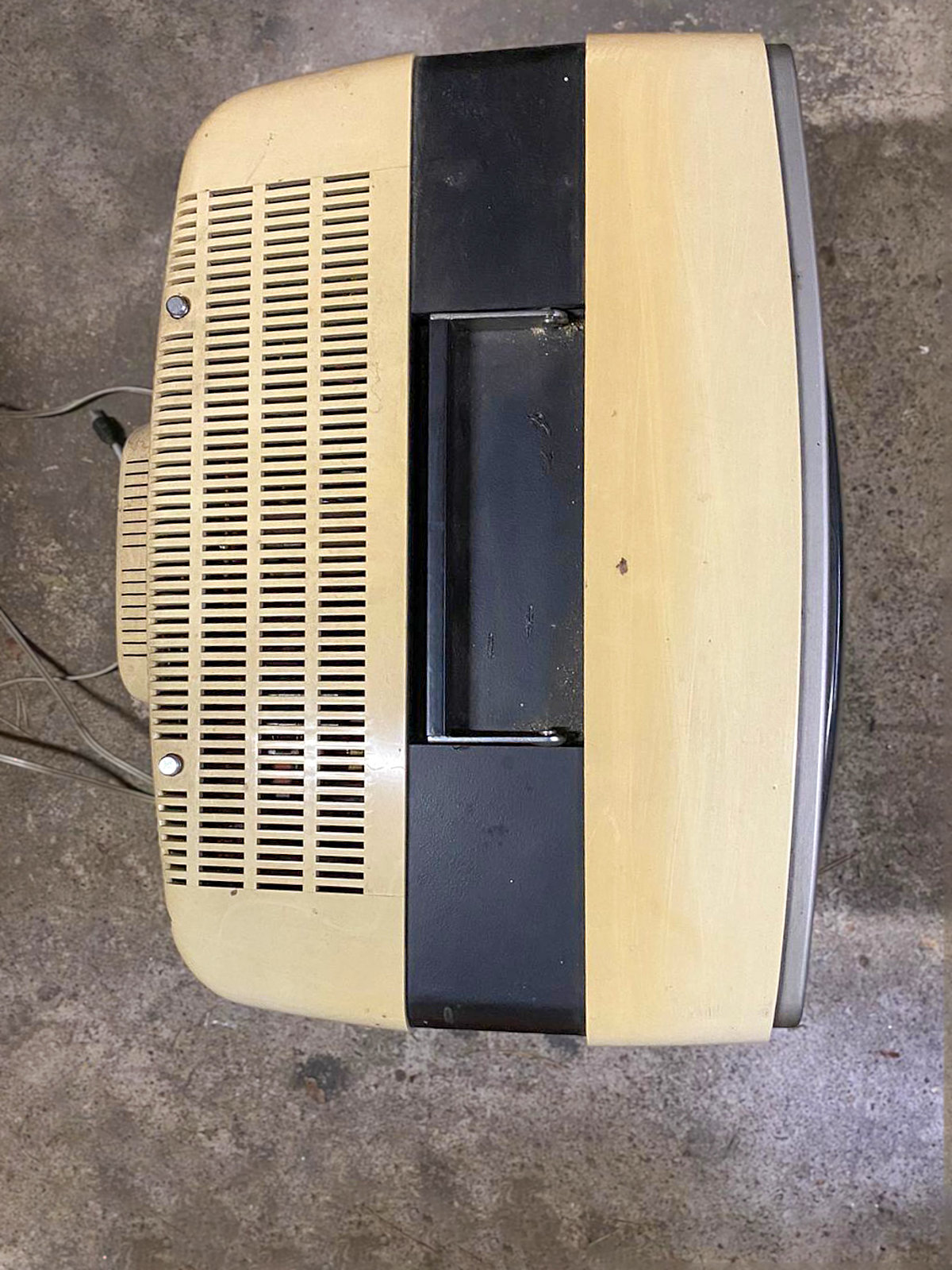 Grundig Fernseher Super Color 1830