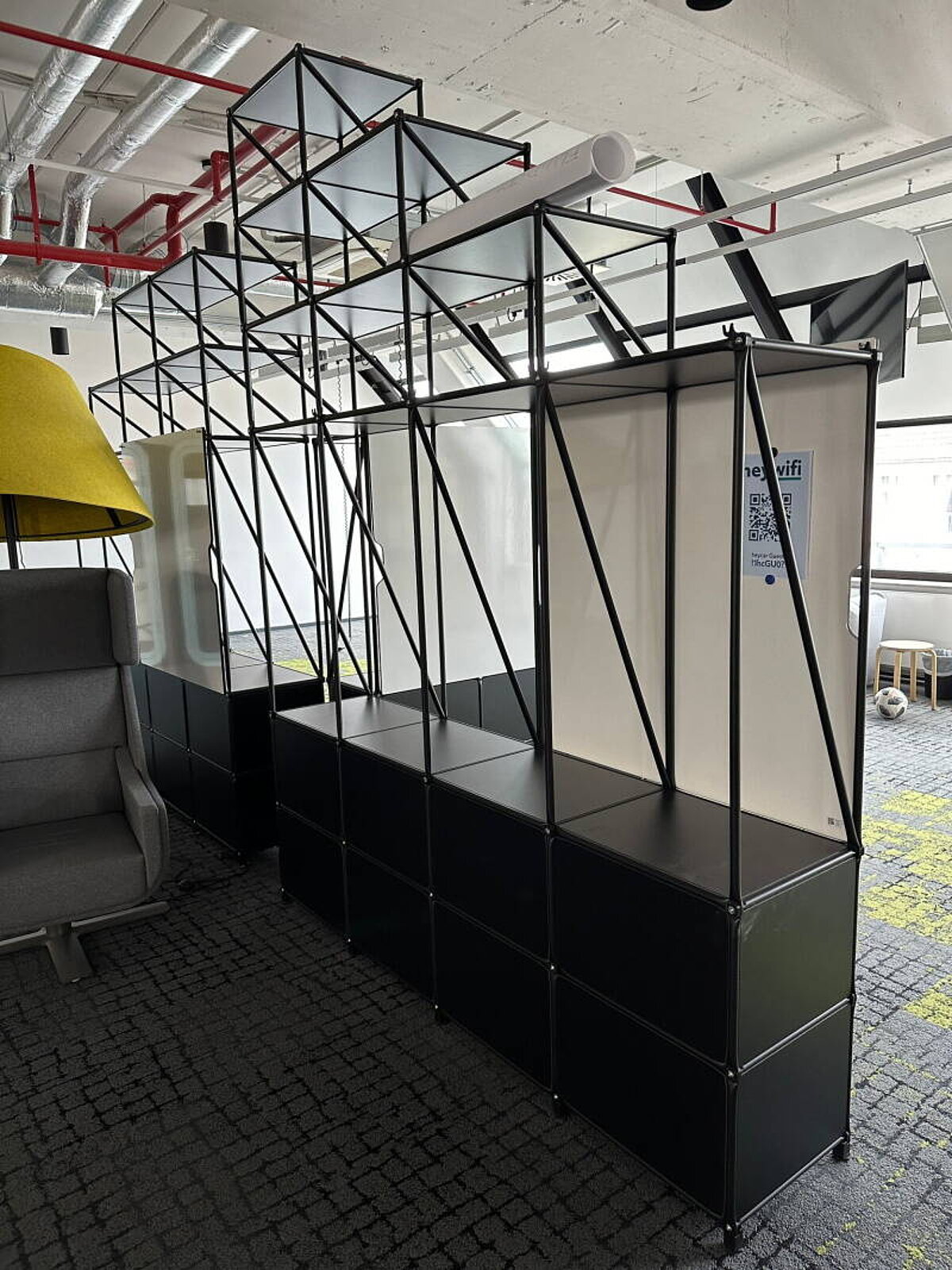 Stauraummöbel / System 180 / schwarz / 2 Ordnerhöhen / Whiteboard