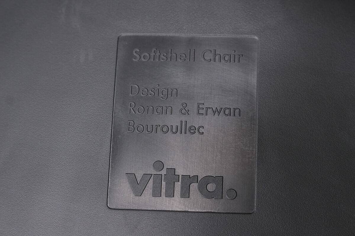 Konferenzstuhl / vitra 'Softshell Chair' / grau / NP 879 EUR