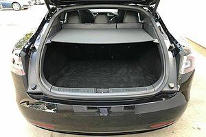Tesla Model S 90D Allradantrieb