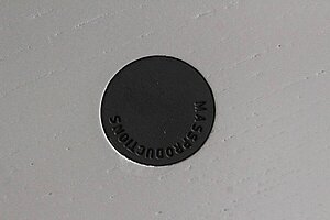 Besprechungstisch / Esstisch / MASSPRODUCTIONS 'Draft' / esche grau gebeizt / 88 cm Durchmesser