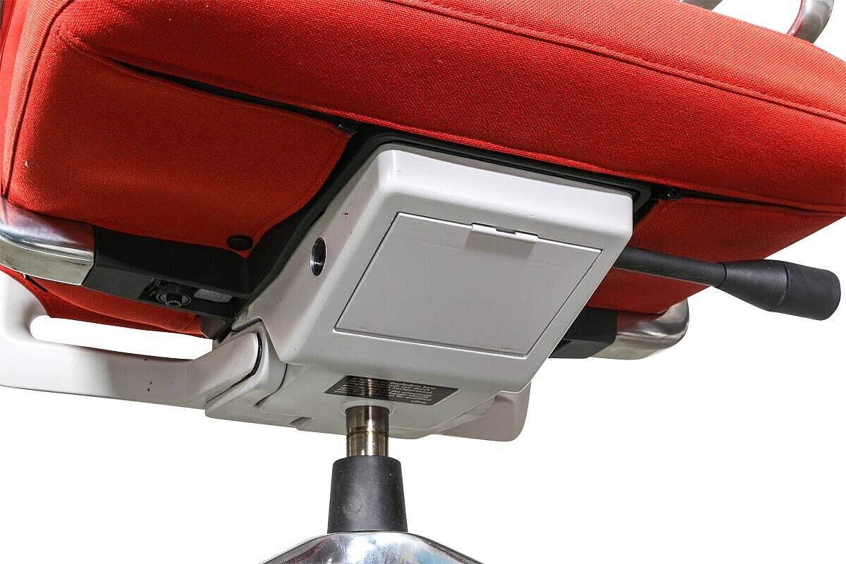 Konferenzstuhl / vitra 'ID Trim' / orangerot