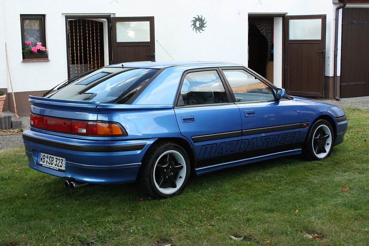 Mazda 323 F BG