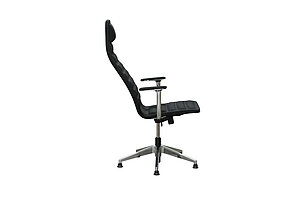 Neuwertig / NP 3504 EUR / Loungestuhl / cappellini 'Lotus Attesa' / schwarz