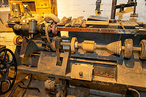 Ausputzmaschine (Schuhmacher) um 1920
