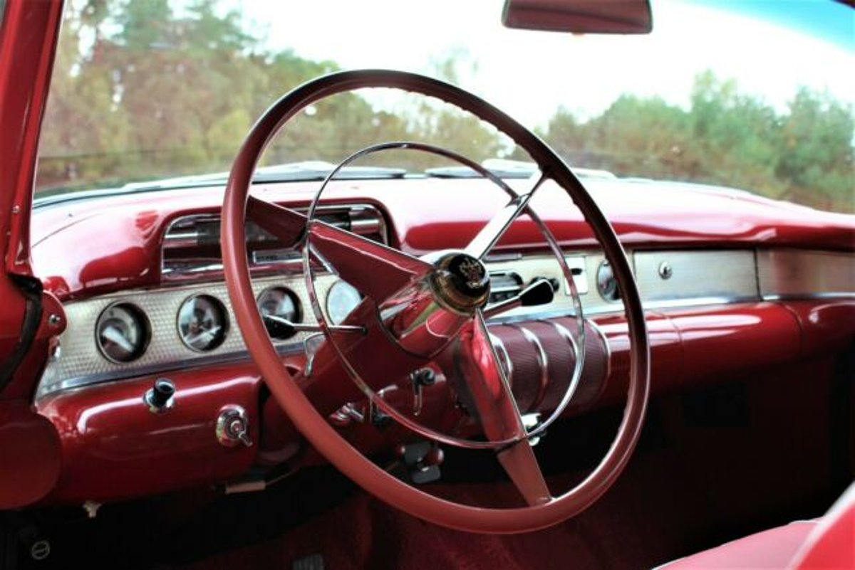Buick Riviera Super Series 50 Hardtop Coupe V8 5,2L
