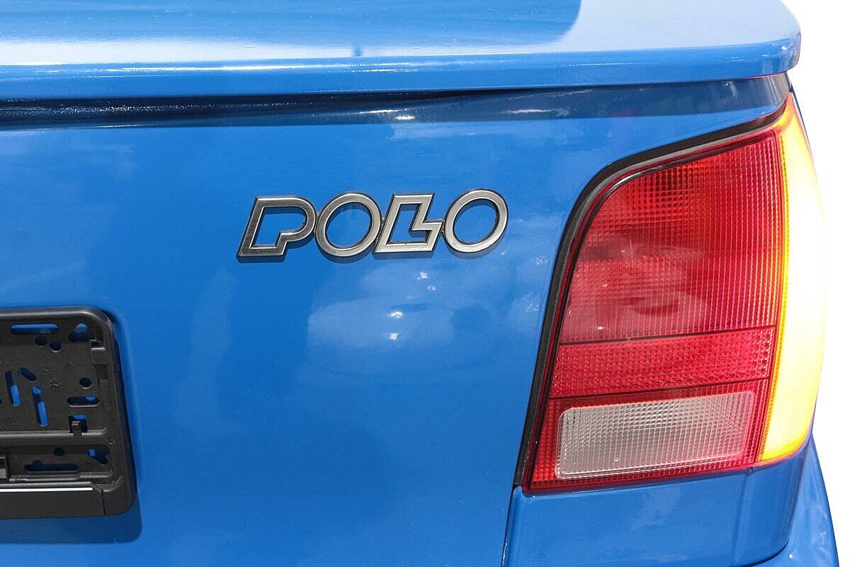 2-tlg. Sitzgruppe 'VW POLO' / blau - NP 9500 EUR