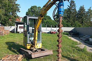 Komatsu, PC16R-3HS K