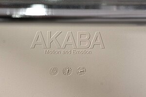 Konferenzstuhl / Stapelstuhl / AKABA 'ADOS' / Stoff beige / Kufengestell chrom