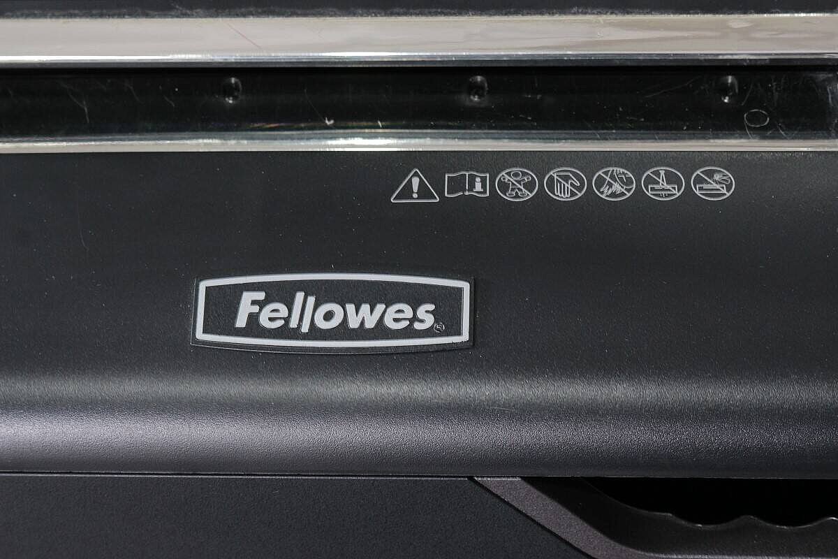 Mobiler Aktenvernichter / Fellowes 'Powershred 425Ci / schwarz - NP 2010 EUR
