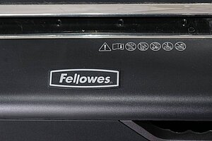 Mobiler Aktenvernichter / Fellowes 'Powershred 425Ci / schwarz - NP 2010 EUR