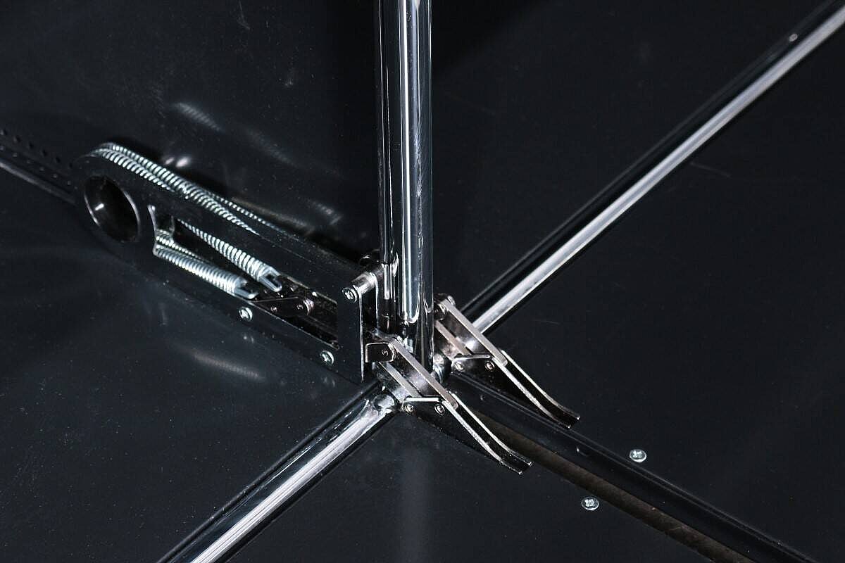 Sideboard / USM Haller / graphitschwarz / 3 Ordnerhöhen