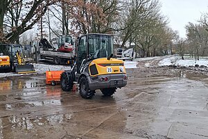 Mecalac, MCL8