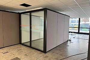 Raum-in-Raum System / Lindner 'Cube Duo' / 2,71 x 2,7 x 4,05 m