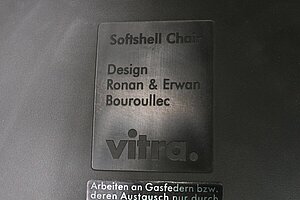 Bürodrehstuhl / Konferenzstuhl / vitra 'Softshell Chair' / dunkelgrau / auf Rollen