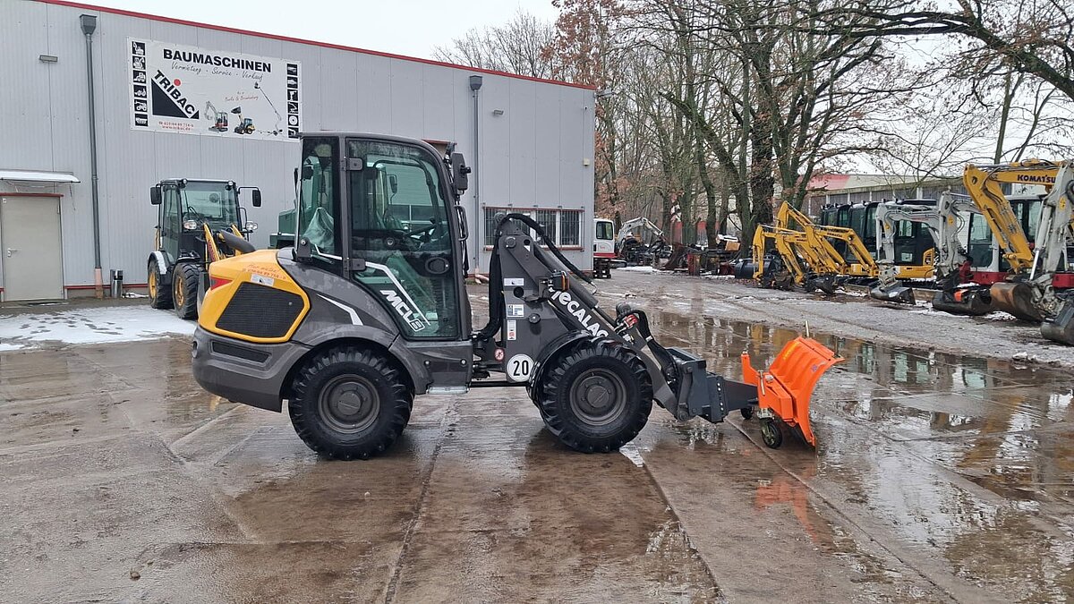 Mecalac, MCL8