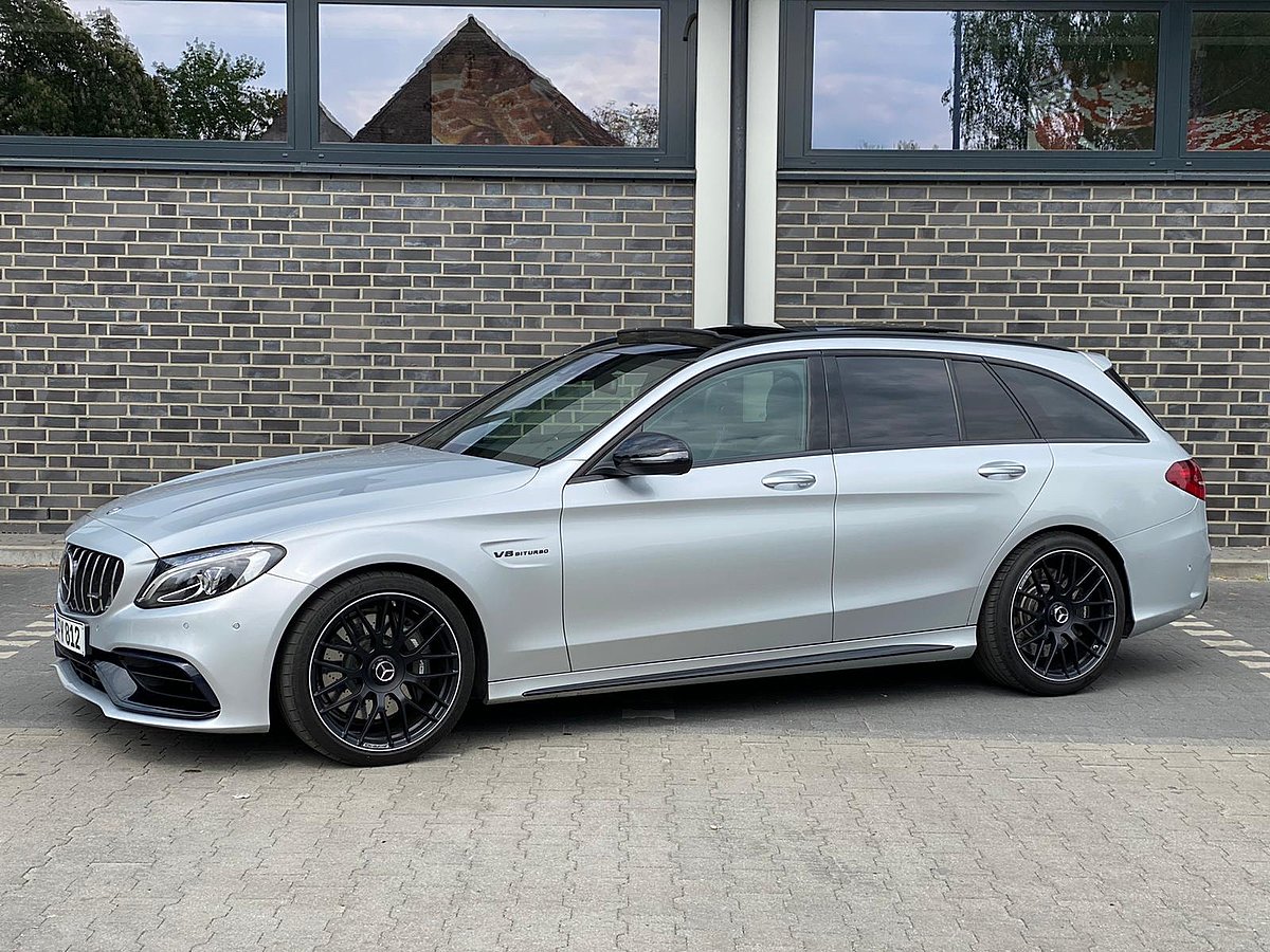 Mercedes-Benz C 63 AMG