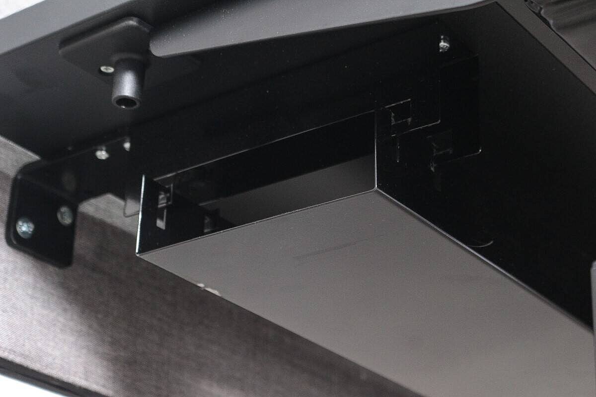 Steh- Sitz-Schreibtisch / Only Ergo 'SQ650' / 160 x 80 cm / schwarz / Kabelschlange